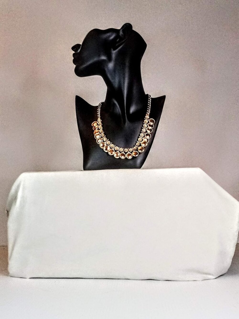 New Gold Accent Necklace